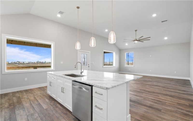 40 Bayview Loop, Rockport, TX 78382, 3 Habitaciones Habitaciones , ,2 BañosBaños,Residential,En Venta,40 Bayview Loop,452669