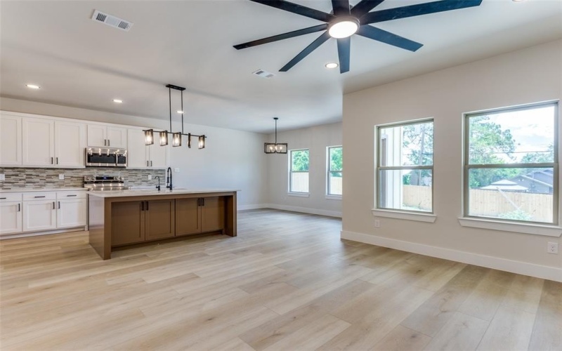 5223 Fletcher Avenue, Fort Worth, TX 76107, 3 Bedrooms Bedrooms, ,2 BathroomsBathrooms,Residential,For Sale,5223 Fletcher Avenue,20982688