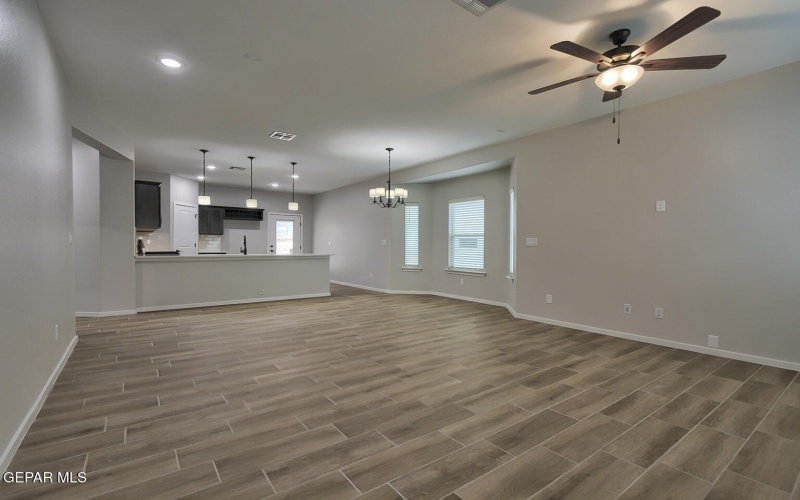 15121 Ambition Avenue, El Paso, TX 79938, 4 Bedrooms Bedrooms, ,2 BathroomsBathrooms,Residential,For Sale,15121 Ambition Avenue,925373