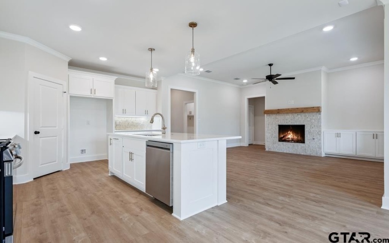 7130 Alexander, Tyler, TX 75707, 3 Bedrooms Bedrooms, ,2 BathroomsBathrooms,Residential,For Sale,7130 Alexander,25009752