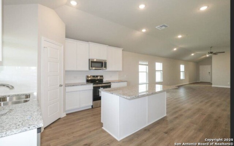 4241 Carlotta, New Braunfels, TX 78130, 3 Bedrooms Bedrooms, ,2 BathroomsBathrooms,Residential Lease,For Rent,4241 Carlotta,1875552