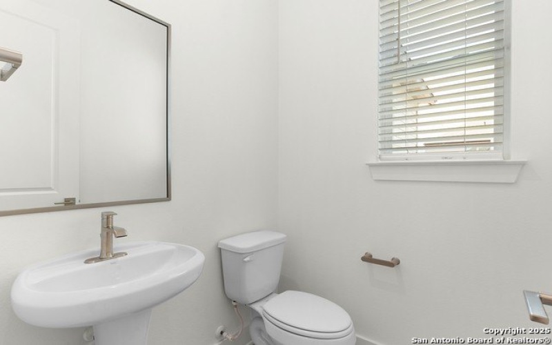 10031 UNIVERSITY WAY #8, San Antonio, TX 78224, 3 Bedrooms Bedrooms, ,2 BathroomsBathrooms,Residential,For Sale,10031 UNIVERSITY WAY,1879548