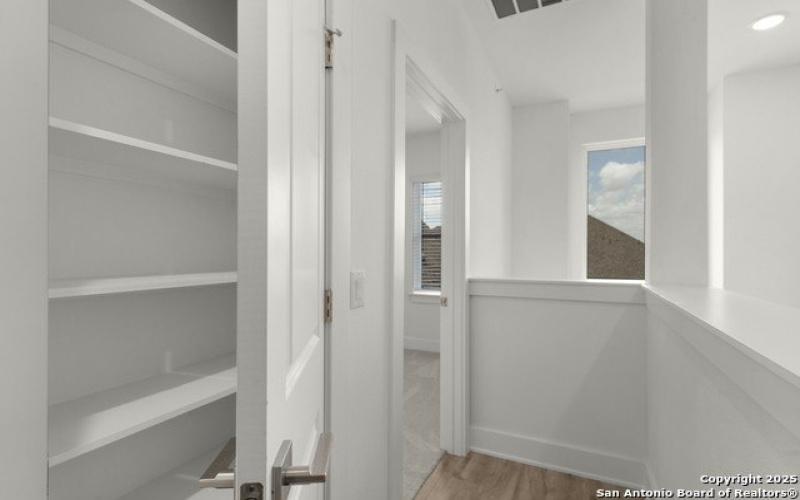 10031 UNIVERSITY WAY #8, San Antonio, TX 78224, 3 Bedrooms Bedrooms, ,2 BathroomsBathrooms,Residential,For Sale,10031 UNIVERSITY WAY,1879548
