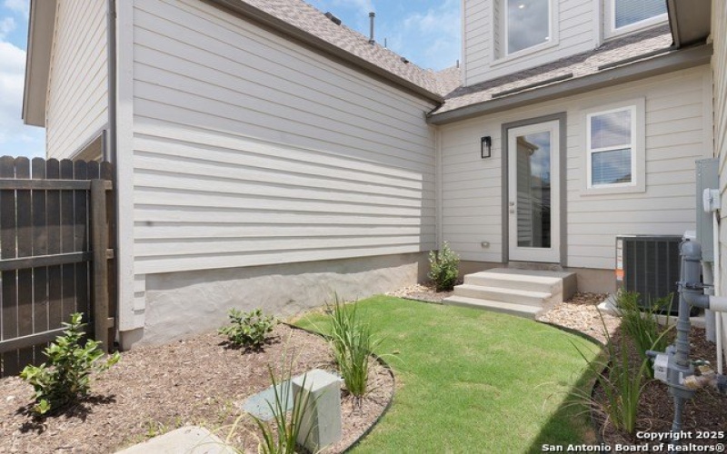 10031 UNIVERSITY WAY #8, San Antonio, TX 78224, 3 Bedrooms Bedrooms, ,2 BathroomsBathrooms,Residential,For Sale,10031 UNIVERSITY WAY,1879548