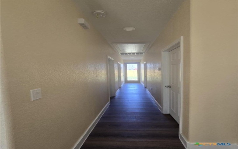 410 W Trinity Street, Luling, TX 78648, 3 Habitaciones Habitaciones , ,2 BañosBaños,Residential,En Venta,410 W Trinity Street,572953