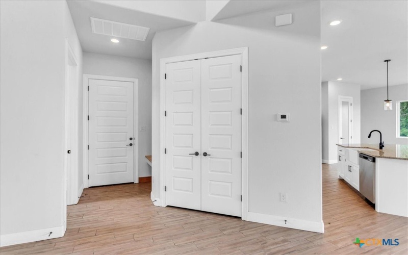 511 Windswept, Horseshoe Bay, TX 78657, 3 Bedrooms Bedrooms, ,2 BathroomsBathrooms,Residential Lease,For Rent,511 Windswept,584970