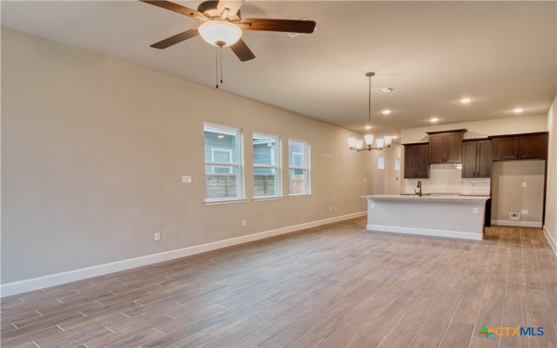 2202 Virginia Blvd #201, San Antonio, TX 78203, 3 Bedrooms Bedrooms, ,2 BathroomsBathrooms,Residential Lease,For Rent,2202 Virginia Blvd,584986