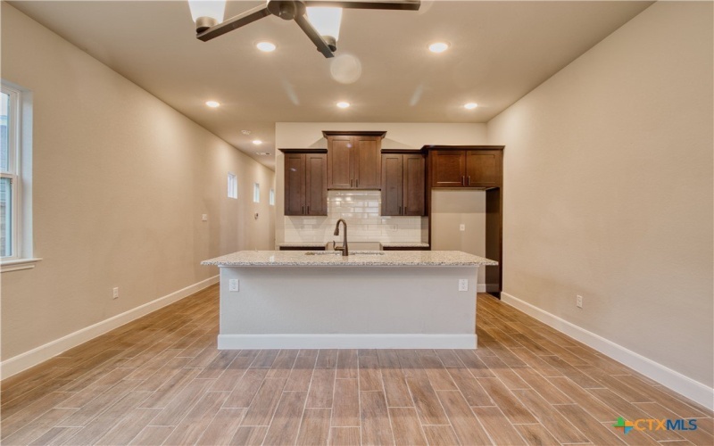 2202 Virginia Blvd #201, San Antonio, TX 78203, 3 Bedrooms Bedrooms, ,2 BathroomsBathrooms,Residential Lease,For Rent,2202 Virginia Blvd,584986