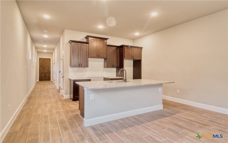 2202 Virginia Blvd #201, San Antonio, TX 78203, 3 Bedrooms Bedrooms, ,2 BathroomsBathrooms,Residential Lease,For Rent,2202 Virginia Blvd,584986