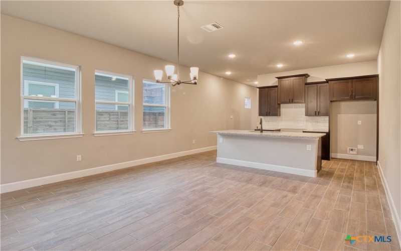 2202 Virginia Blvd #201, San Antonio, TX 78203, 3 Bedrooms Bedrooms, ,2 BathroomsBathrooms,Residential Lease,For Rent,2202 Virginia Blvd,584986