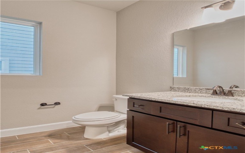 2202 Virginia Blvd #201, San Antonio, TX 78203, 3 Bedrooms Bedrooms, ,2 BathroomsBathrooms,Residential Lease,For Rent,2202 Virginia Blvd,584986