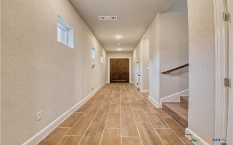 2202 Virginia Blvd #201, San Antonio, TX 78203, 3 Bedrooms Bedrooms, ,2 BathroomsBathrooms,Residential Lease,For Rent,2202 Virginia Blvd,584986