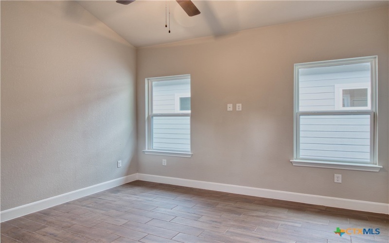 2202 Virginia Blvd #201, San Antonio, TX 78203, 3 Bedrooms Bedrooms, ,2 BathroomsBathrooms,Residential Lease,For Rent,2202 Virginia Blvd,584986