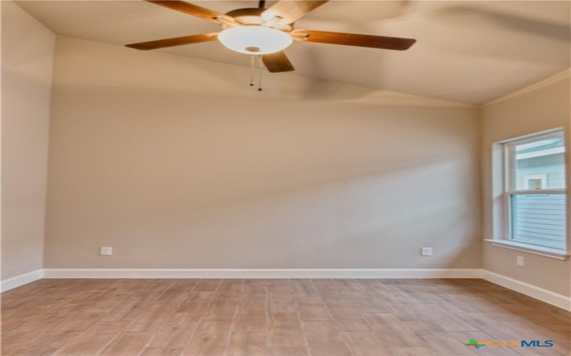2202 Virginia Blvd #201, San Antonio, TX 78203, 3 Bedrooms Bedrooms, ,2 BathroomsBathrooms,Residential Lease,For Rent,2202 Virginia Blvd,584986