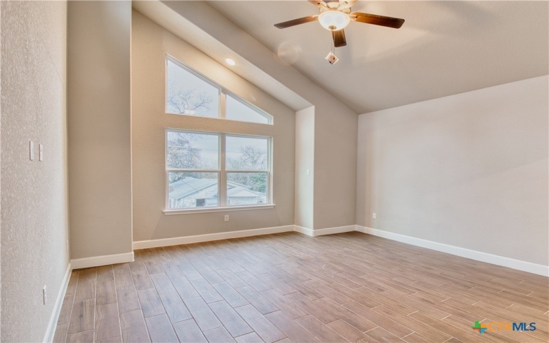 2202 Virginia Blvd #201, San Antonio, TX 78203, 3 Bedrooms Bedrooms, ,2 BathroomsBathrooms,Residential Lease,For Rent,2202 Virginia Blvd,584986