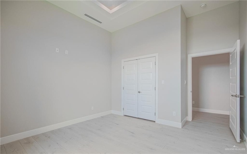 8047 N 48th Lane, McAllen, TX 78501, 3 Habitaciones Habitaciones , ,3 BañosBaños,Residential,En Venta,8047 N 48th Lane,474744