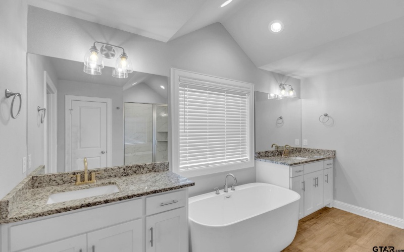 19175 Seneca Dr, Flint, TX 75762, 4 Habitaciones Habitaciones , ,2 BañosBaños,Residential,En Venta,19175 Seneca Dr,25009806