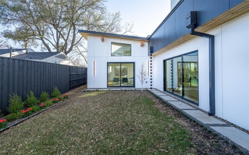 528 Bondstone Drive, Dallas, TX 75218, 5 Bedrooms Bedrooms, ,6 BathroomsBathrooms,Residential,For Sale,528 Bondstone Drive,20882276