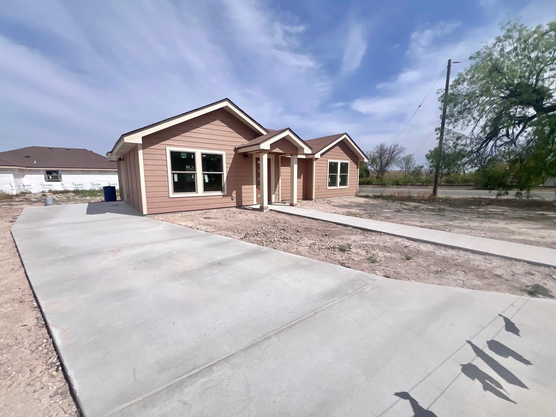 101 San Juan, Del Rio, TX 78840, 3 Bedrooms Bedrooms, ,2 BathroomsBathrooms,Residential,For Sale,101 San Juan,206835