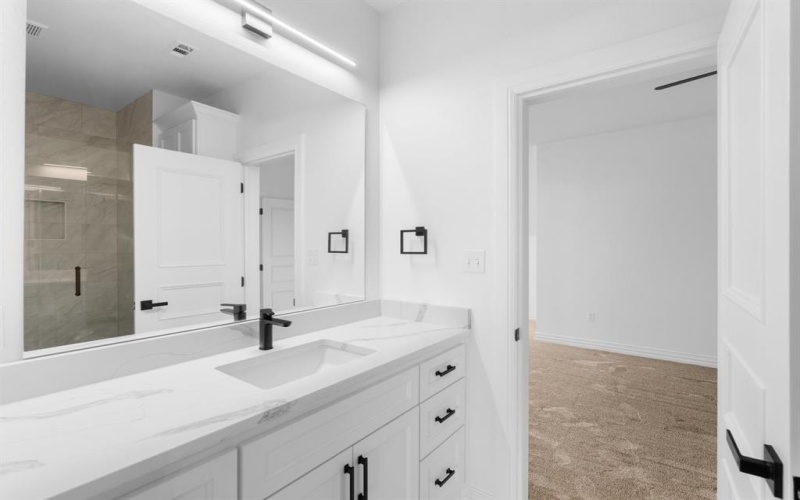 1321 Greycrest Terrace, Waxahachie, TX 76065, 4 Habitaciones Habitaciones , ,3 BañosBaños,Residential,En Venta,1321 Greycrest Terrace,20971768