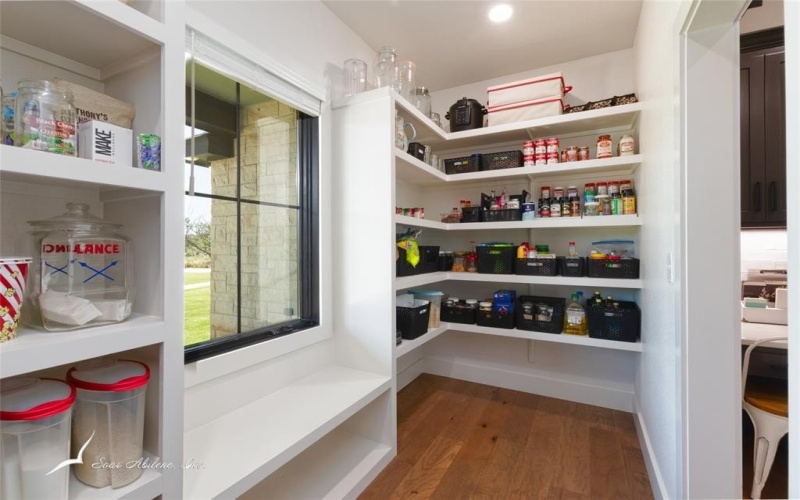 2910 Braune Road, Abilene, TX 79606, 4 Bedrooms Bedrooms, ,3 BathroomsBathrooms,Residential,For Sale,2910 Braune Road,20975737