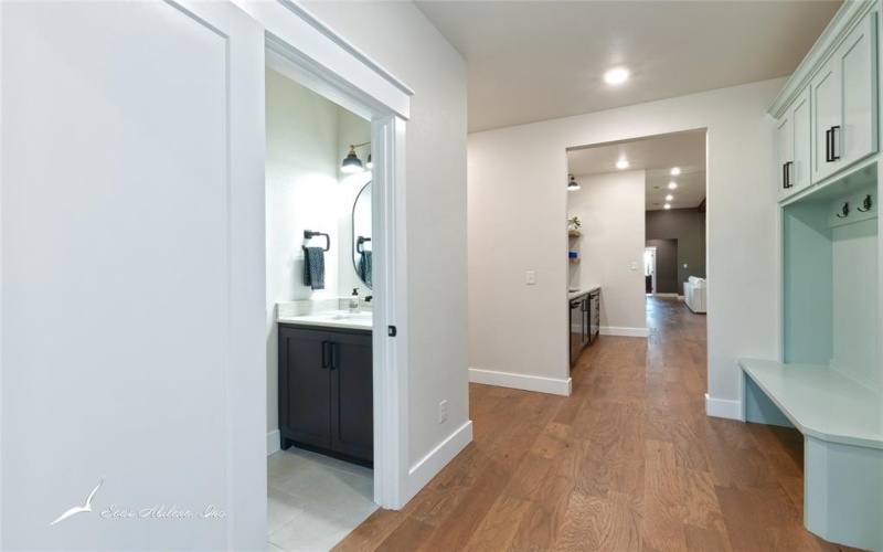 2910 Braune Road, Abilene, TX 79606, 4 Bedrooms Bedrooms, ,3 BathroomsBathrooms,Residential,For Sale,2910 Braune Road,20975737