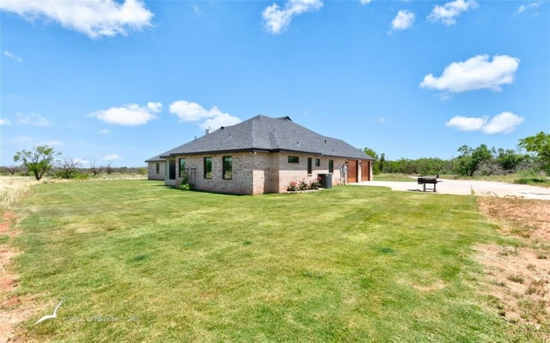 2910 Braune Road, Abilene, TX 79606, 4 Bedrooms Bedrooms, ,3 BathroomsBathrooms,Residential,For Sale,2910 Braune Road,20975737