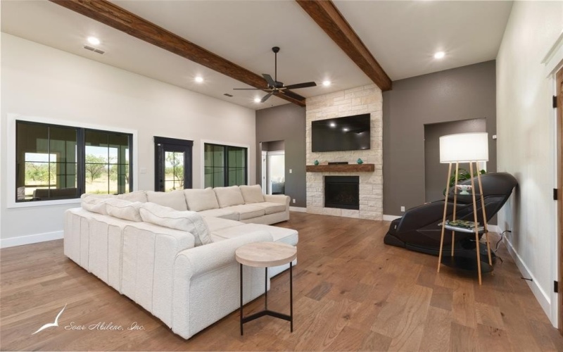 2910 Braune Road, Abilene, TX 79606, 4 Bedrooms Bedrooms, ,3 BathroomsBathrooms,Residential,For Sale,2910 Braune Road,20975737