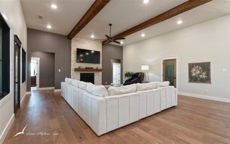 2910 Braune Road, Abilene, TX 79606, 4 Bedrooms Bedrooms, ,3 BathroomsBathrooms,Residential,For Sale,2910 Braune Road,20975737