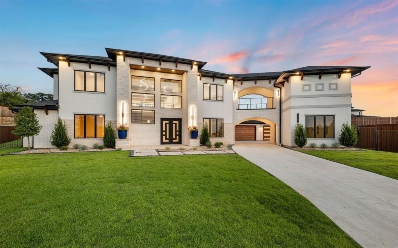 1732 Oakbrook Drive, Keller, TX 76262, 4 Bedrooms Bedrooms, ,5 BathroomsBathrooms,Residential,For Sale,1732 Oakbrook Drive,20976712