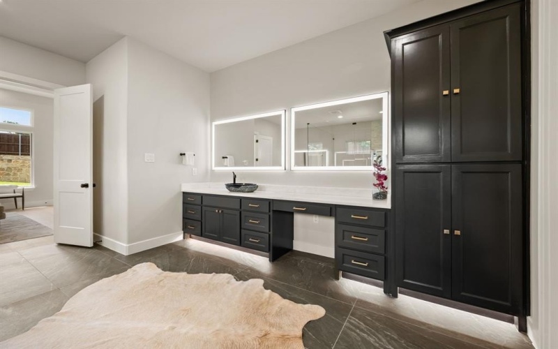 1732 Oakbrook Drive, Keller, TX 76262, 4 Bedrooms Bedrooms, ,5 BathroomsBathrooms,Residential,For Sale,1732 Oakbrook Drive,20976712