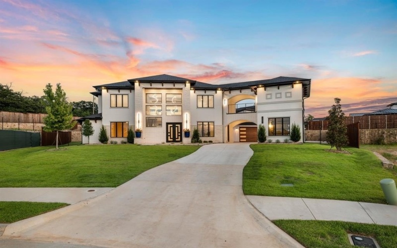1732 Oakbrook Drive, Keller, TX 76262, 4 Bedrooms Bedrooms, ,5 BathroomsBathrooms,Residential,For Sale,1732 Oakbrook Drive,20976712