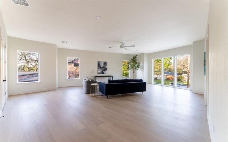 3815 Dunhaven Road, Dallas, TX 75220, 5 Bedrooms Bedrooms, ,6 BathroomsBathrooms,Residential,For Sale,3815 Dunhaven Road,20979701