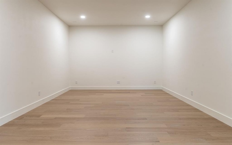 3815 Dunhaven Road, Dallas, TX 75220, 5 Bedrooms Bedrooms, ,6 BathroomsBathrooms,Residential,For Sale,3815 Dunhaven Road,20979701
