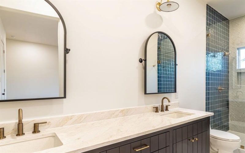 3815 Dunhaven Road, Dallas, TX 75220, 5 Bedrooms Bedrooms, ,6 BathroomsBathrooms,Residential,For Sale,3815 Dunhaven Road,20979701