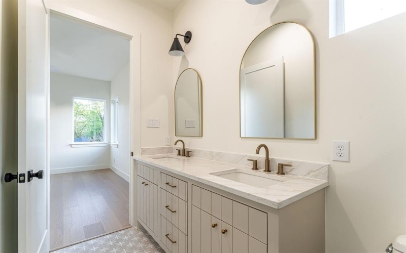 3815 Dunhaven Road, Dallas, TX 75220, 5 Bedrooms Bedrooms, ,6 BathroomsBathrooms,Residential,For Sale,3815 Dunhaven Road,20979701