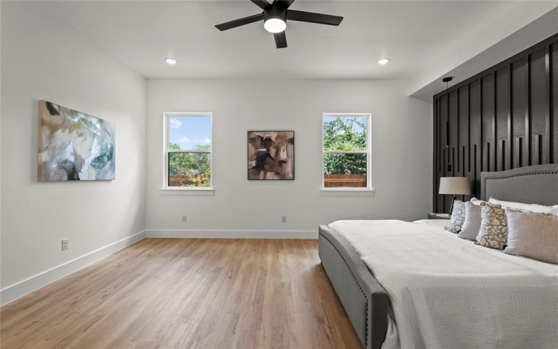 404 Cleaves Street, Dallas, TX 75203, 4 Bedrooms Bedrooms, ,3 BathroomsBathrooms,Residential,For Sale,404 Cleaves Street,20983419