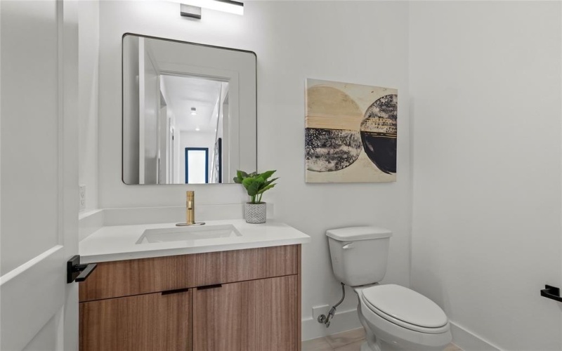 404 Cleaves Street, Dallas, TX 75203, 4 Bedrooms Bedrooms, ,3 BathroomsBathrooms,Residential,For Sale,404 Cleaves Street,20983419