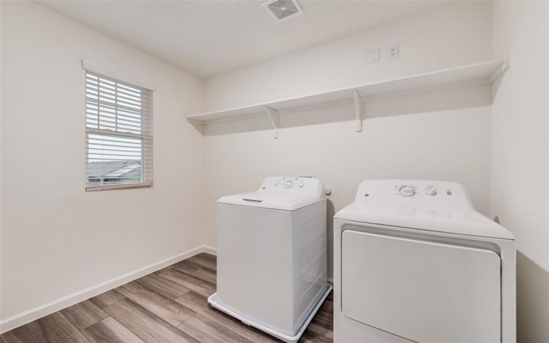 207 bradford Drive, Princeton, TX 75407, 5 Bedrooms Bedrooms, ,3 BathroomsBathrooms,Residential Lease,For Rent,207 bradford Drive,20983494