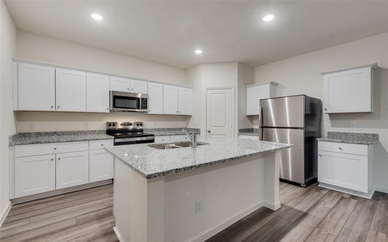207 bradford Drive, Princeton, TX 75407, 5 Bedrooms Bedrooms, ,3 BathroomsBathrooms,Residential Lease,For Rent,207 bradford Drive,20983494