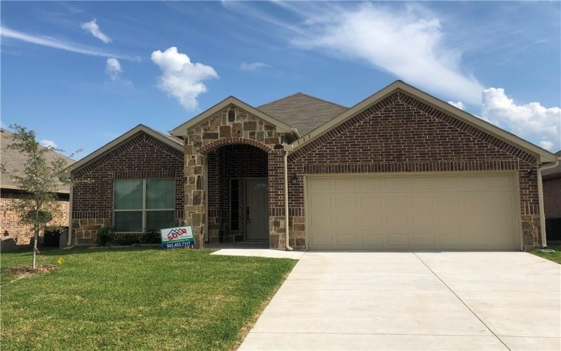 114 Frank, Greenville, TX 75402, 3 Bedrooms Bedrooms, ,2 BathroomsBathrooms,Residential Lease,For Rent,114 Frank,20983501