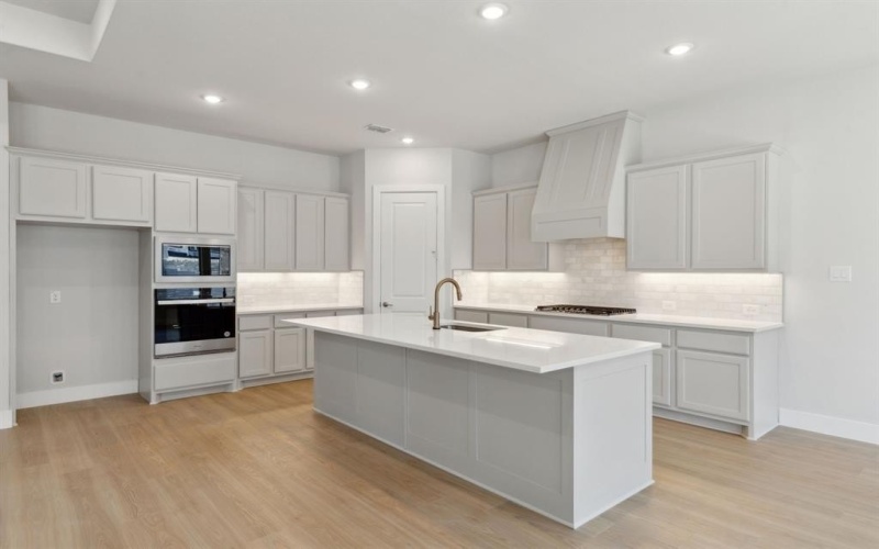 4409 Summit View Drive, McKinney, TX 75071, 4 Habitaciones Habitaciones , ,3 BañosBaños,Residential,En Venta,4409 Summit View Drive,20983686