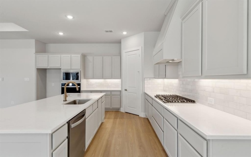 4409 Summit View Drive, McKinney, TX 75071, 4 Habitaciones Habitaciones , ,3 BañosBaños,Residential,En Venta,4409 Summit View Drive,20983686