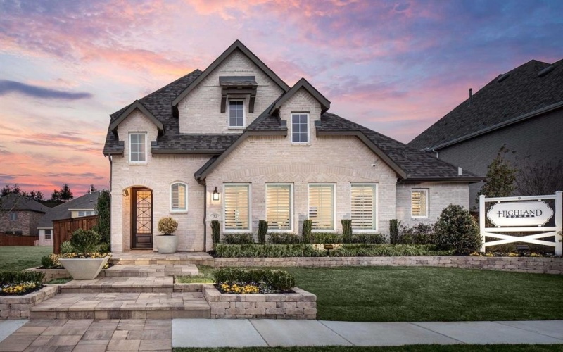 1921 Calumet Drive, Aubrey, TX 76227, 4 Bedrooms Bedrooms, ,2 BathroomsBathrooms,Residential,For Sale,1921 Calumet Drive,20983767