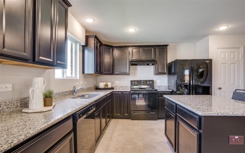 2712 Barton Springs Drive, Denton, TX 76208, 4 Bedrooms Bedrooms, ,3 BathroomsBathrooms,Residential,For Sale,2712 Barton Springs Drive,20983926