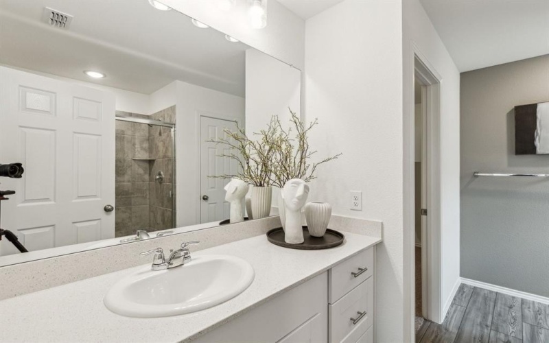 2708 Barton Springs Drive, Denton, TX 76208, 4 Bedrooms Bedrooms, ,2 BathroomsBathrooms,Residential,For Sale,2708 Barton Springs Drive,20983936