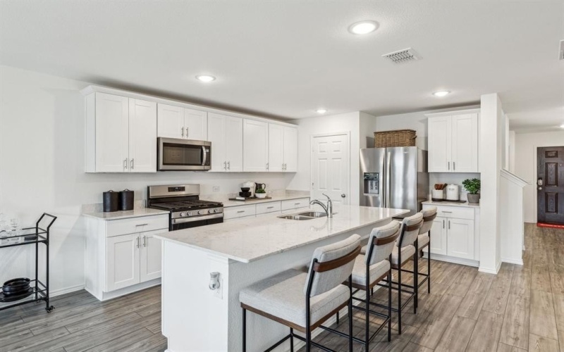 2708 Barton Springs Drive, Denton, TX 76208, 4 Bedrooms Bedrooms, ,2 BathroomsBathrooms,Residential,For Sale,2708 Barton Springs Drive,20983936