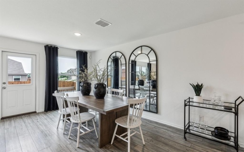 2708 Barton Springs Drive, Denton, TX 76208, 4 Bedrooms Bedrooms, ,2 BathroomsBathrooms,Residential,For Sale,2708 Barton Springs Drive,20983936