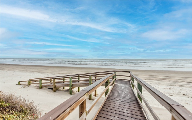 7538 La Concha Boulevard, Port Aransas, TX 78373, 4 Bedrooms Bedrooms, ,2 BathroomsBathrooms,Residential,For Sale,7538 La Concha Boulevard,453551