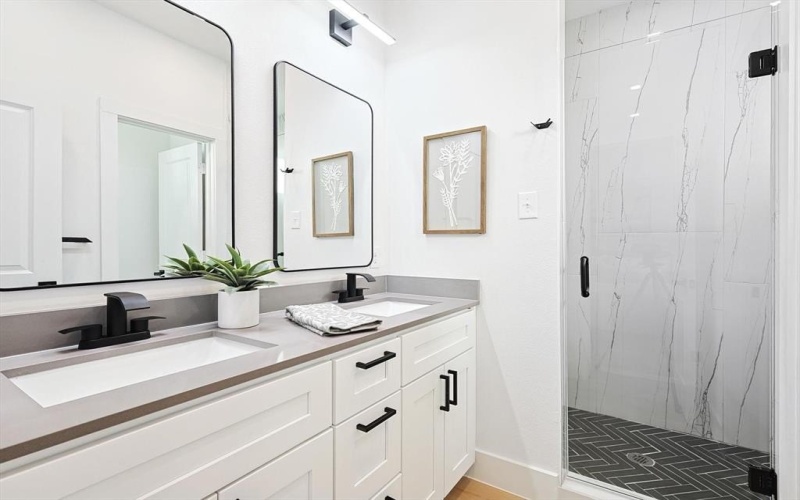 2808 Weisenberger Street #232, Fort Worth, TX 76107, 2 Bedrooms Bedrooms, ,2 BathroomsBathrooms,Residential,For Sale,2808 Weisenberger Street,20984132